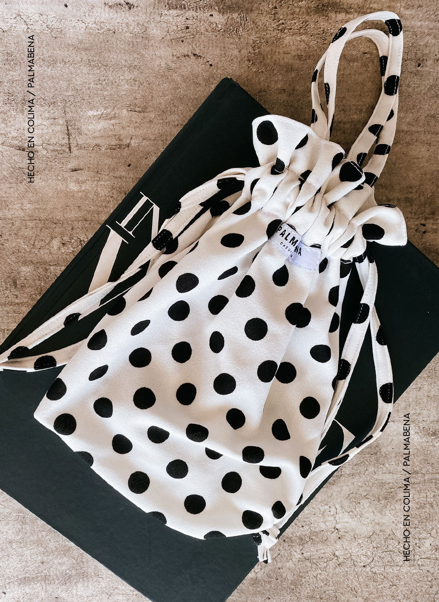 Bolsa de mano upcycling lunares