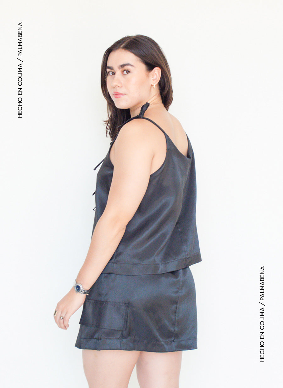 Blusa tirantes amarres en busto negra - 1B-124B